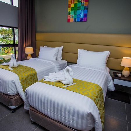 Hotel Costa Brava ตาโคลบัน ภายนอก รูปภาพ